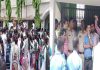 প্রধান শিক্ষককে ঘেরাও করে পড়ুয়াদের বিক্ষোভ সামু হেমরম উচ্চ বিদ্যালয়ে